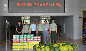 &ldquo;八一&rdquo;慰问暖人心 军民共建一家亲 &mdash;&mdash;老子有钱lzyq88官网之家北城店亲切慰问消防大队整个官兵